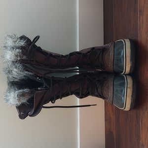 Joan of Arc Sorel Boots 7.5